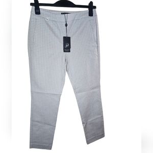 Adrianna Papell women's beige/white slim leg pants size 6